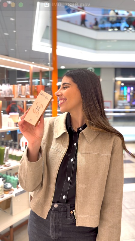 Antonia en una colaboración con Natura